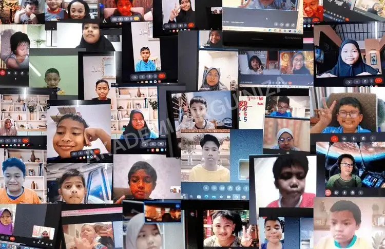 Pelajar sebenar Akademi Cikgu Niza dalam kelas online